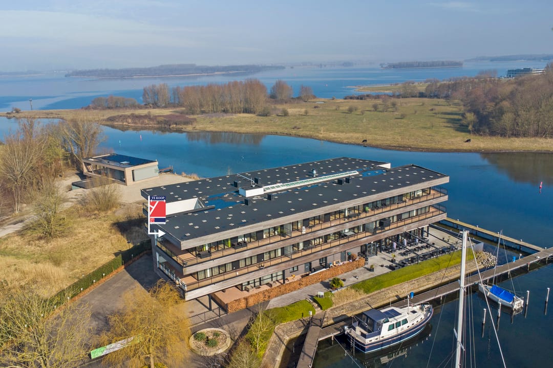 Foto 2 van Muidenweg 1-P