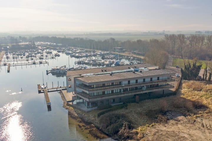 Foto 4 van Muidenweg 1-P