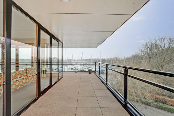 Foto 20 van Muidenweg 1-P