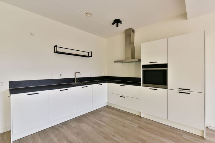 Foto 3 van Benedenland 30