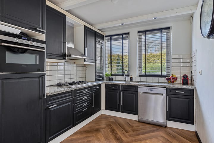 Foto 13 van Zestienhovensekade 6