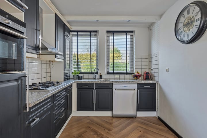 Foto 14 van Zestienhovensekade 6