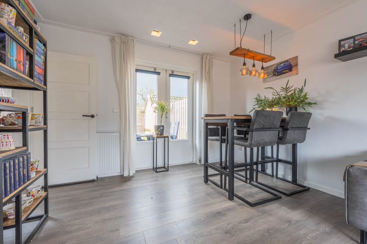 Foto 13 van Rozenstraat 8