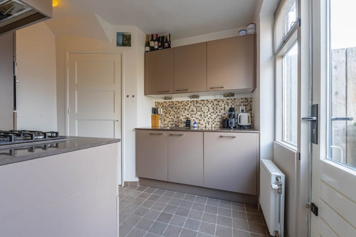 Foto 17 van Rozenstraat 8