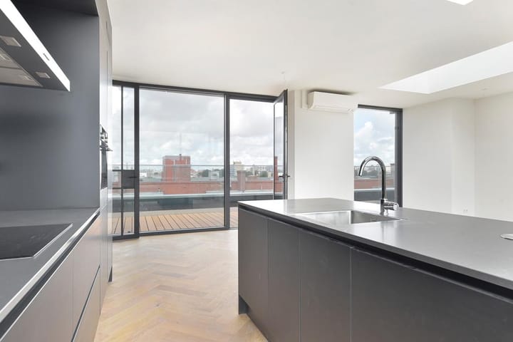 Foto 5 van Van Stolkweg 14-D