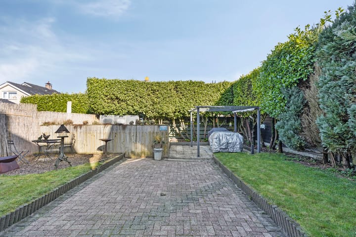 Photo 6 of Dennis Leestraat 77