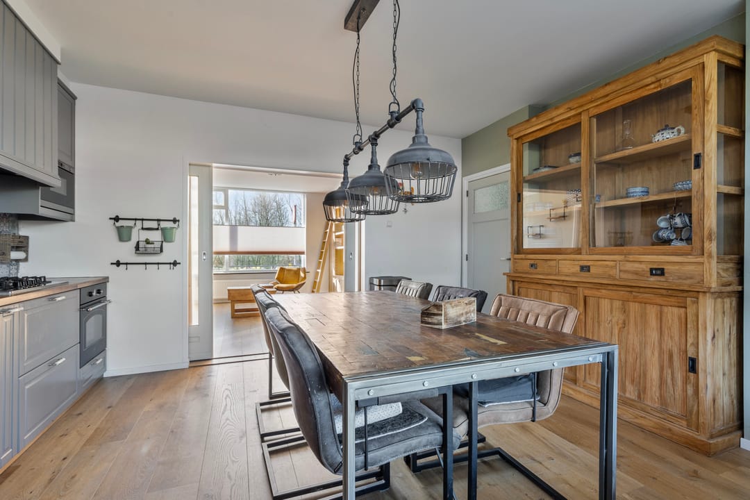 Foto 11 van Dennis Leestraat 77