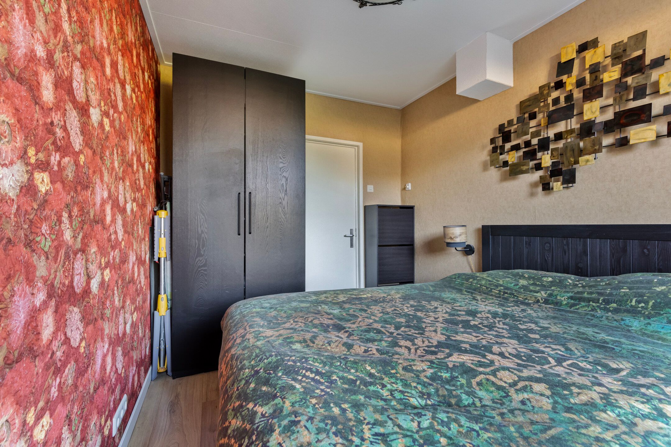 Foto 21 van Dennis Leestraat 77