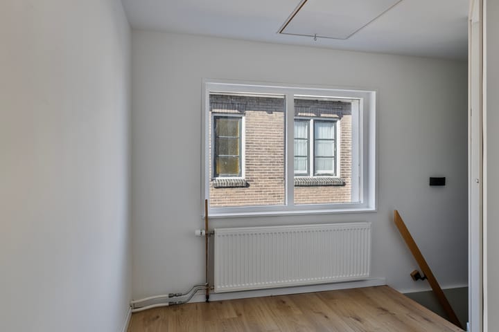 Photo 25 of Dennis Leestraat 77