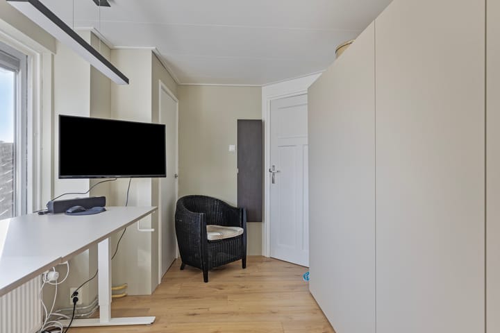 Photo 29 of Dennis Leestraat 77