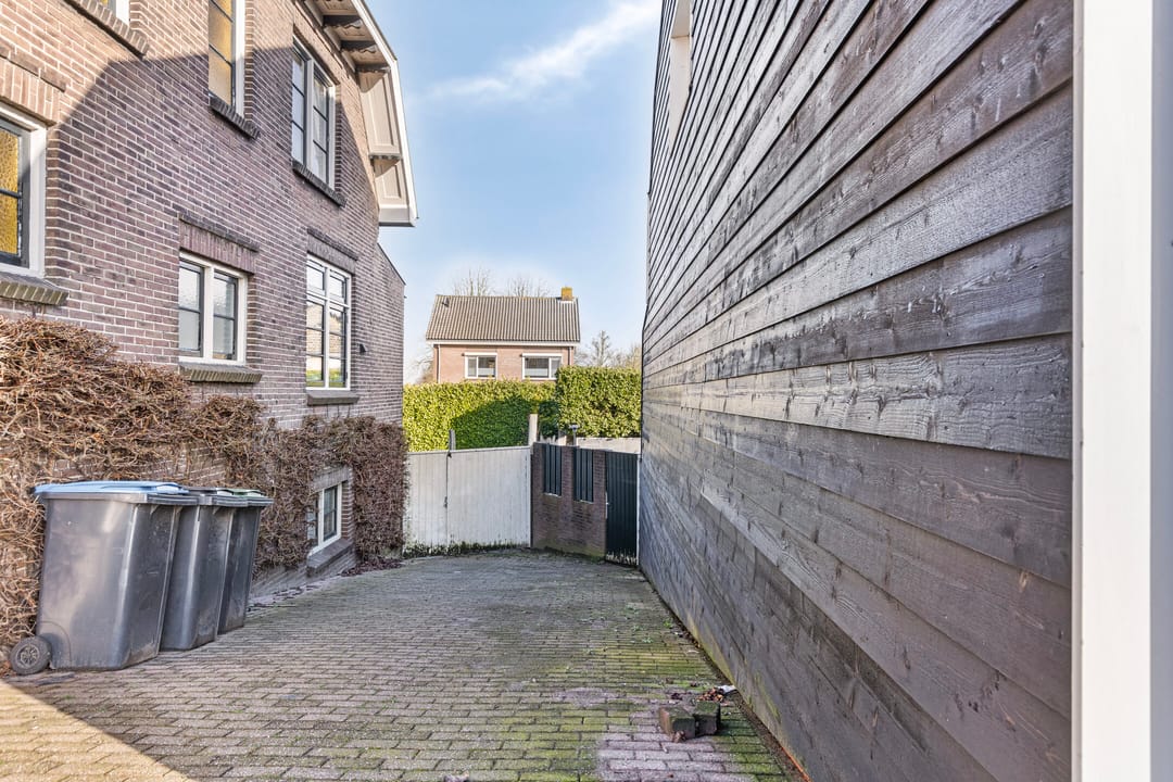 Foto 41 van Dennis Leestraat 77