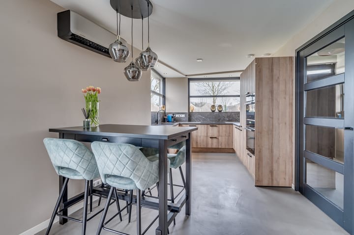 Foto 10 van Smaragd 47