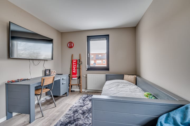 Foto 16 van Smaragd 47