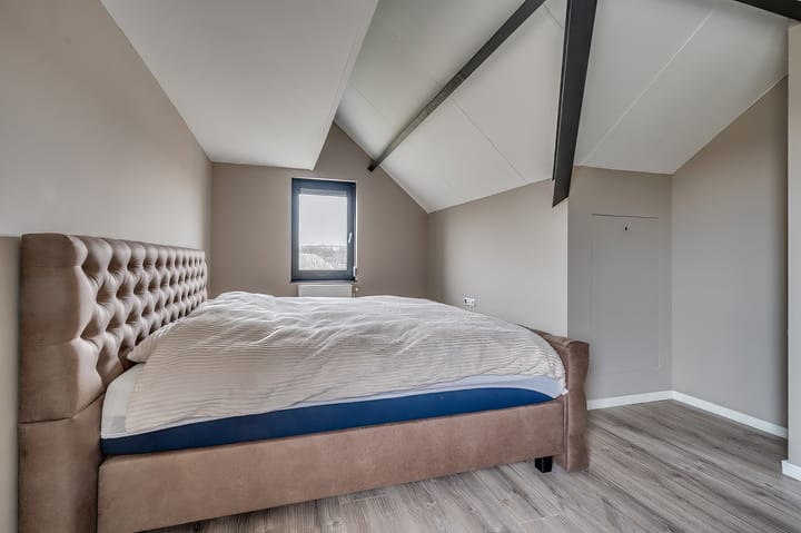 Foto 27 van Smaragd 47