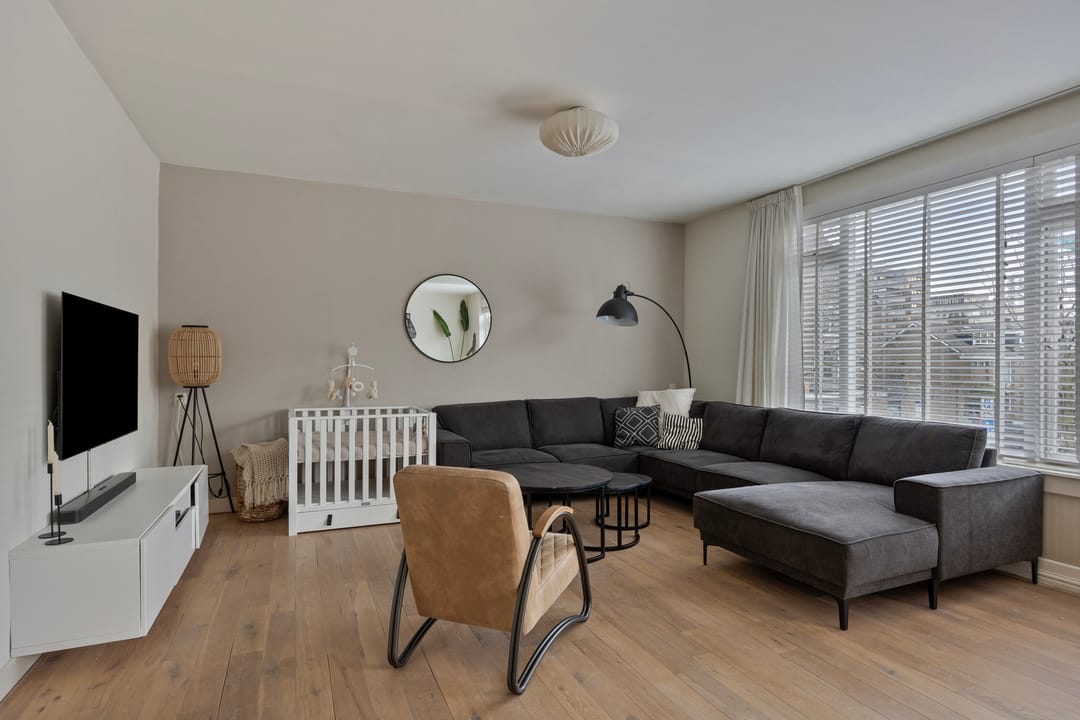 Foto 11 van Theresiastraat 126