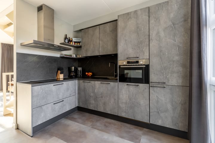 Foto 8 van Kaarsenmaker 8-B