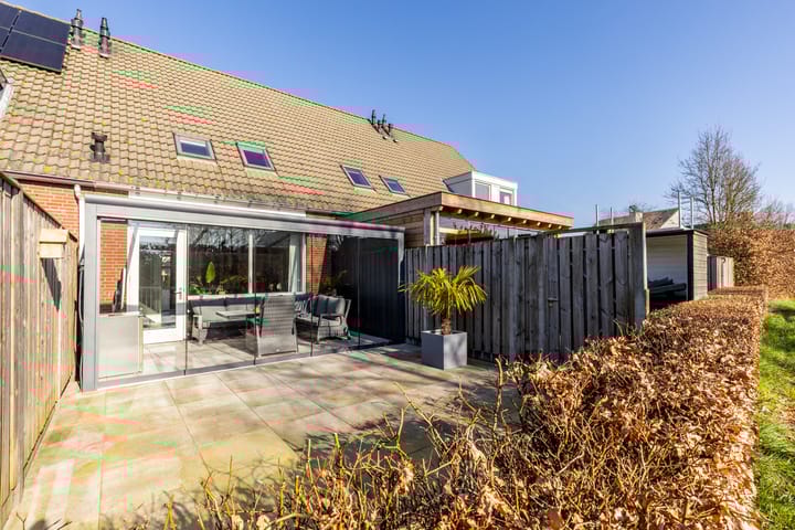 Foto 25 van Kaarsenmaker 8-B