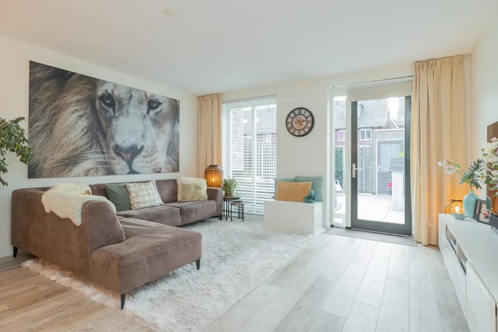 Foto 2 van IJsselsteenhof 9