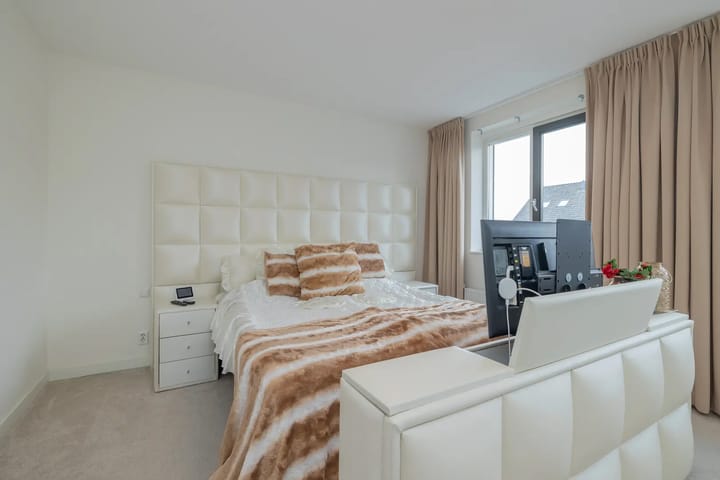 Foto 25 van IJsselsteenhof 9