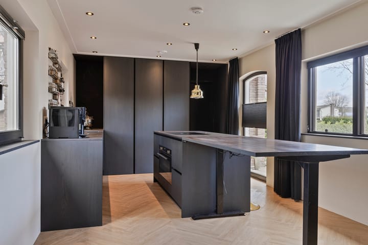 Photo 31 of Lievelderweg 27