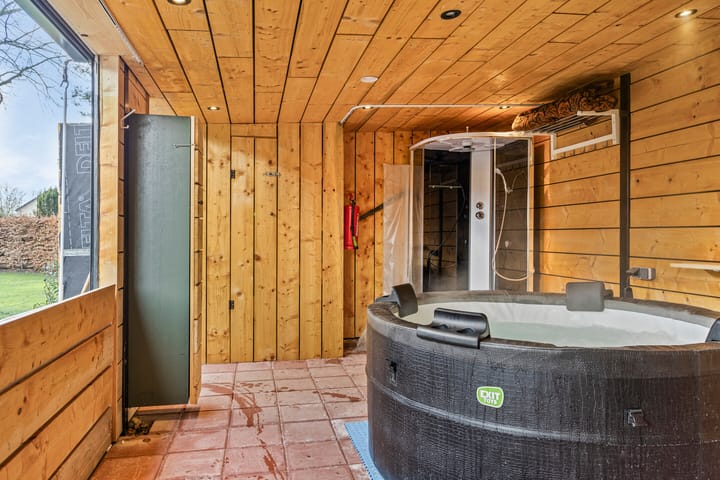 Photo 63 of Lievelderweg 27