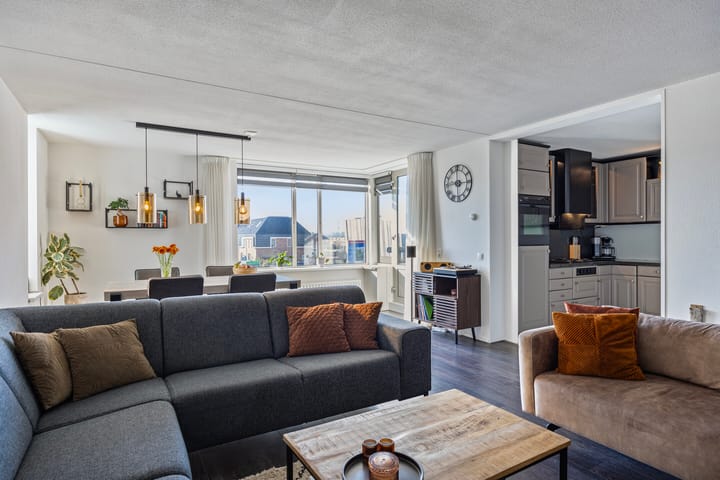 Photo 11 of Molenhoekplein 15