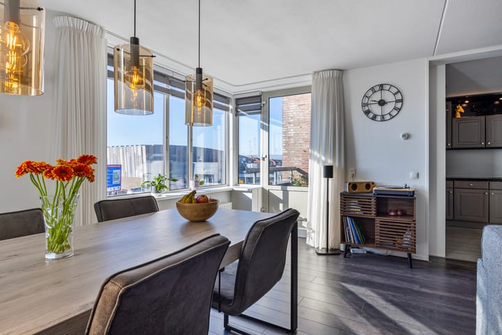 Photo 15 of Molenhoekplein 15