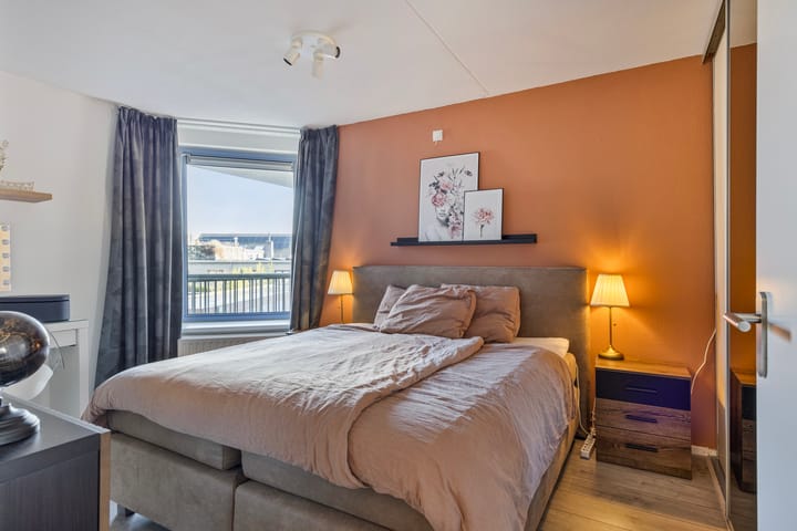 Photo 22 of Molenhoekplein 15