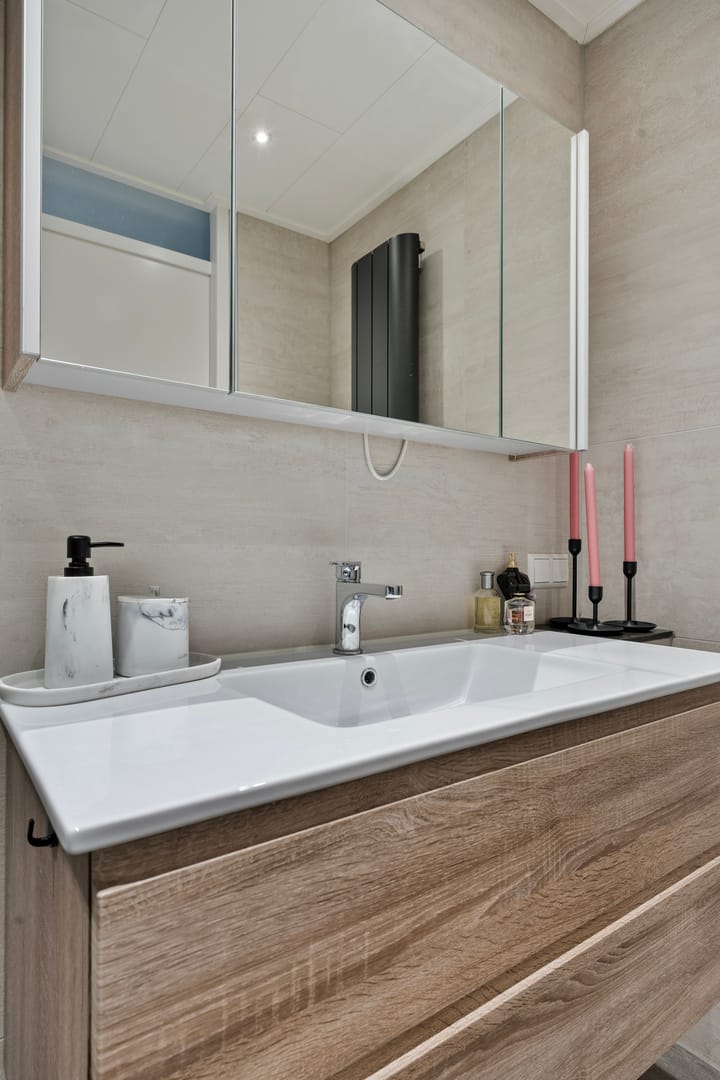 Photo 26 of Molenhoekplein 15