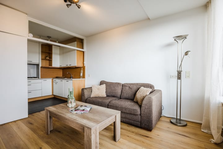 Foto 13 van Bachstraat 198