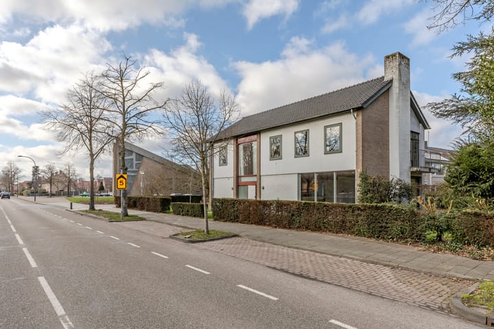 Photo 48 of Ambrosiusweg 27