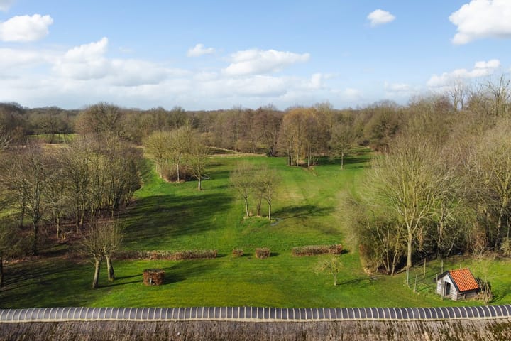 Photo 39 of Brugstraat 4