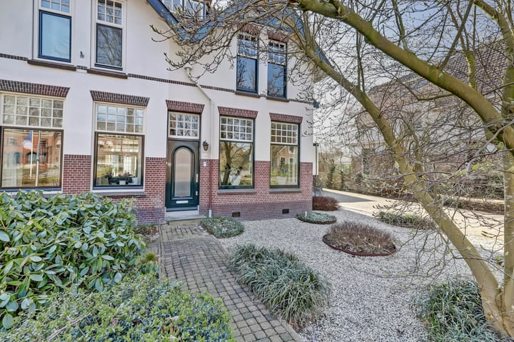 Foto 4 van Graaf Florisweg 54