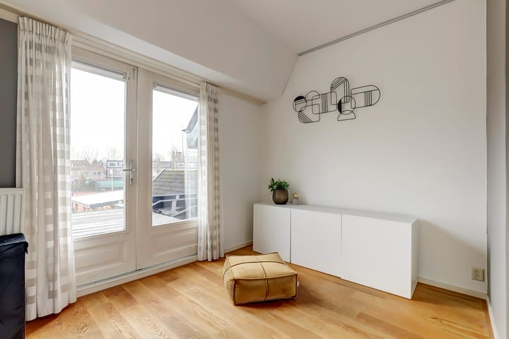 Foto 22 van Graaf Florisweg 54