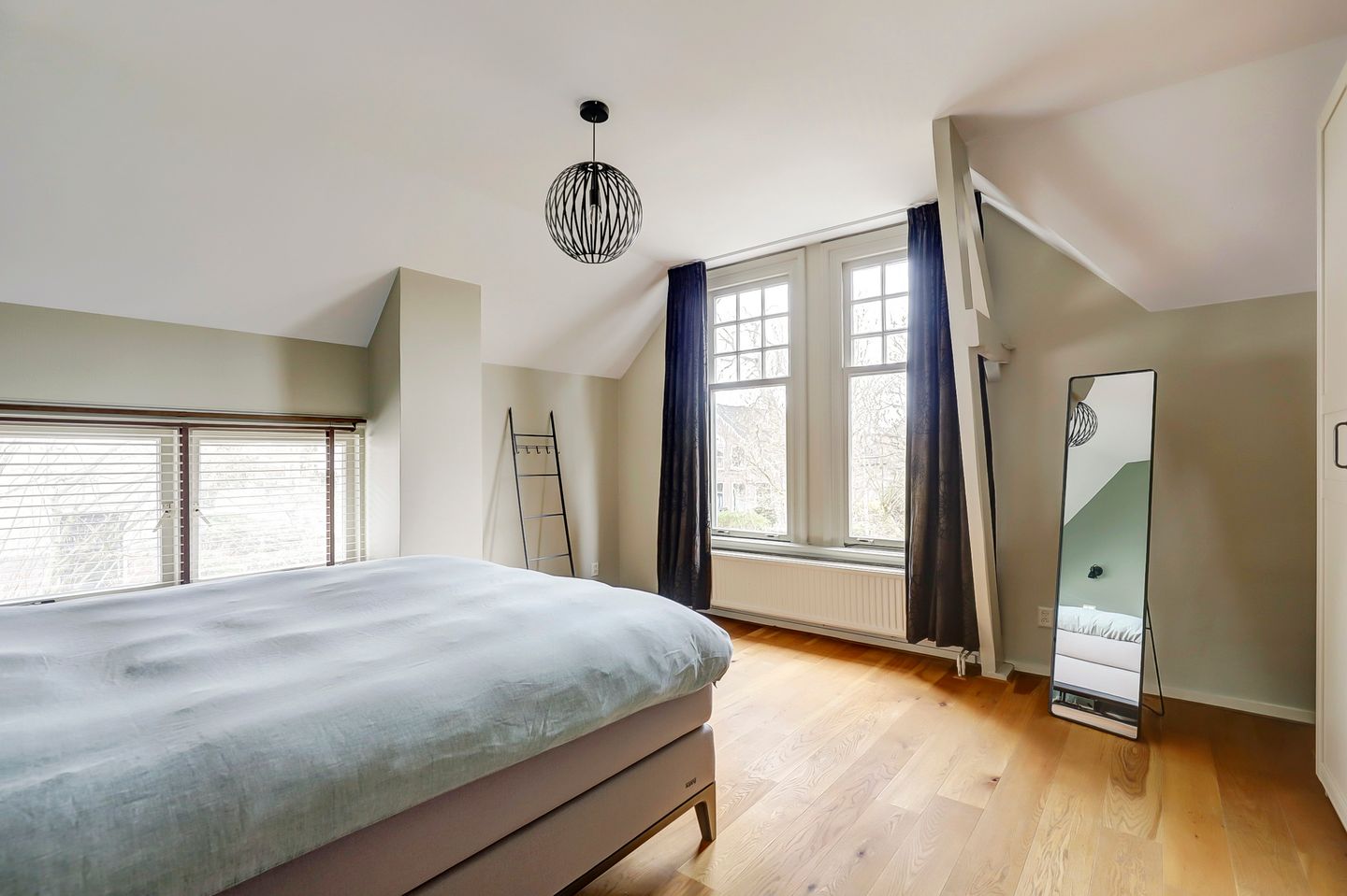 Foto 25 van Graaf Florisweg 54