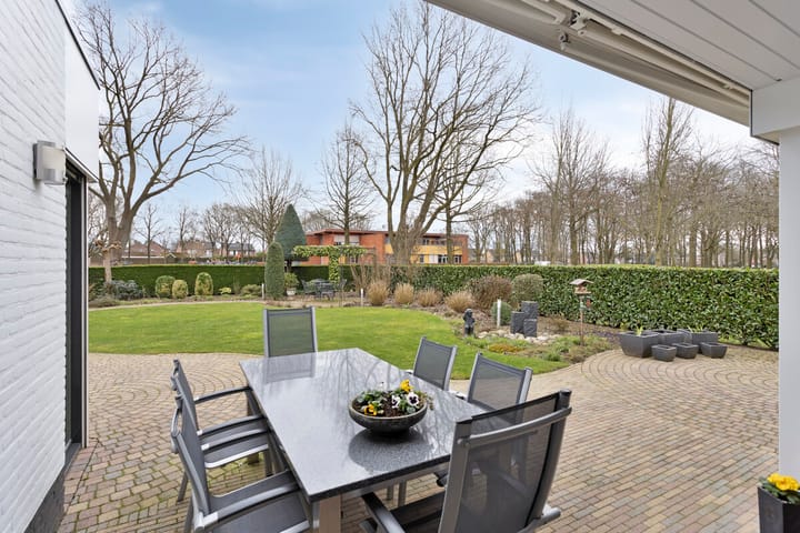 Foto 24 van von Hasseltstraat 3