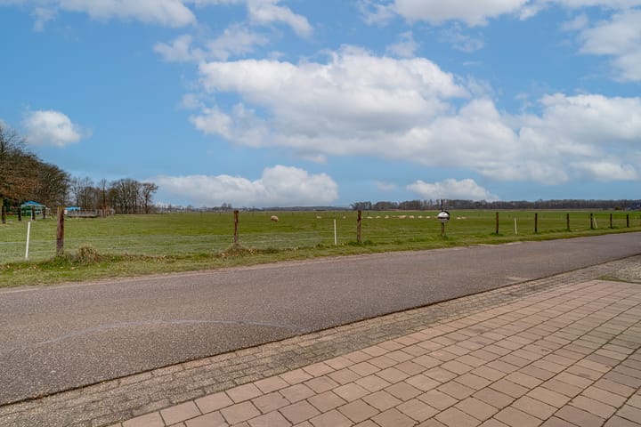 Foto 32 van Broekstraat 15