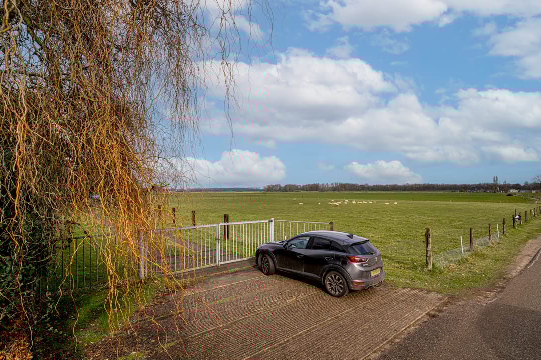 Photo 37 of Broekstraat 15