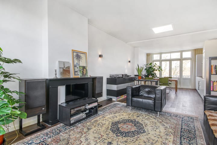 Foto 8 van Linnaeusparkweg 101-3