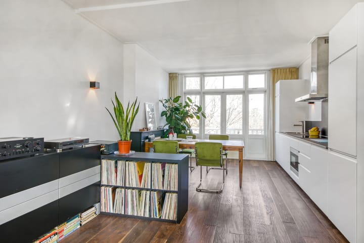 Foto 10 van Linnaeusparkweg 101-3