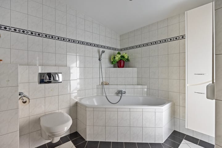 Foto 16 van Straelseweg 407