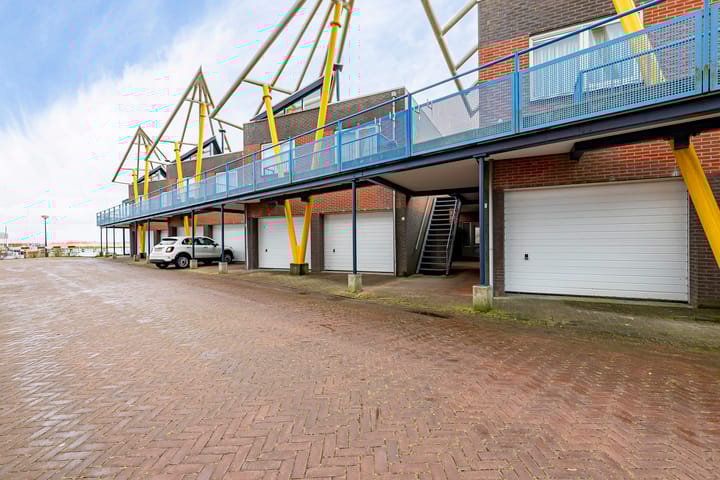 Photo 47 of De Kolk 10