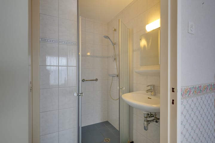 Foto 24 van Lage Woerd 7