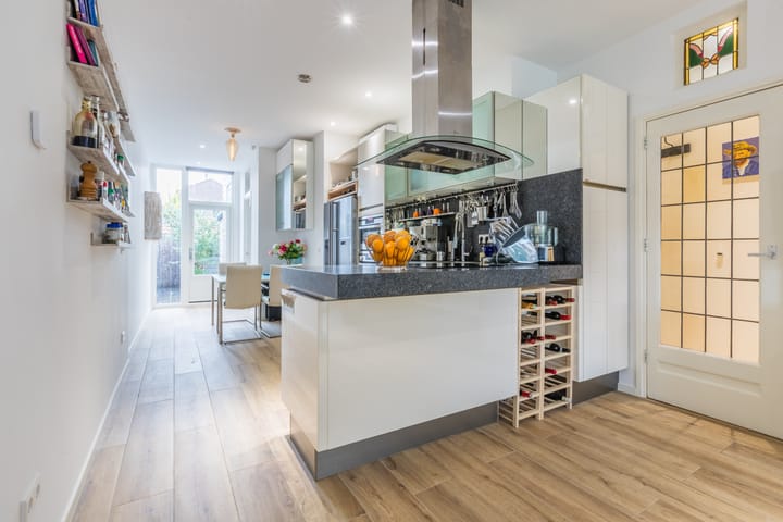 Photo 21 of Prins Hendrikkade 85