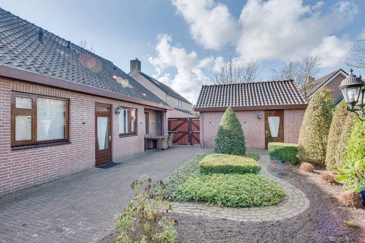 Foto 2 van Neptunusstraat 30