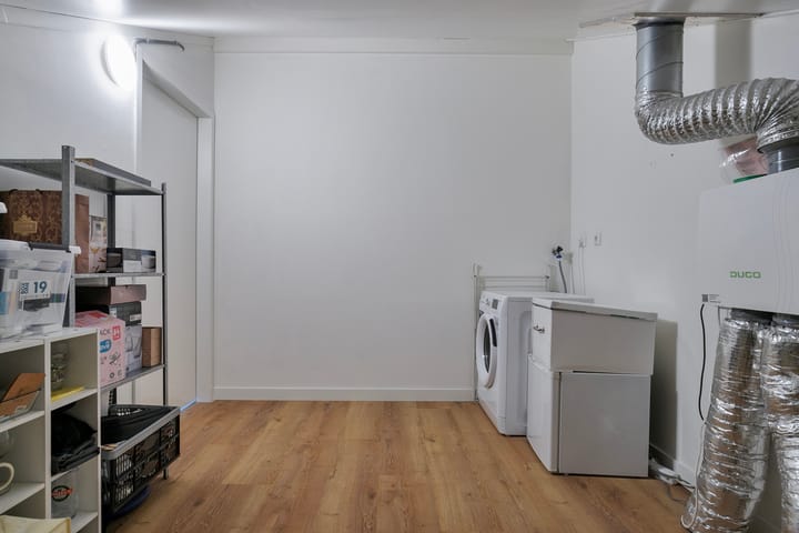 Photo 26 of Waterlinie 107