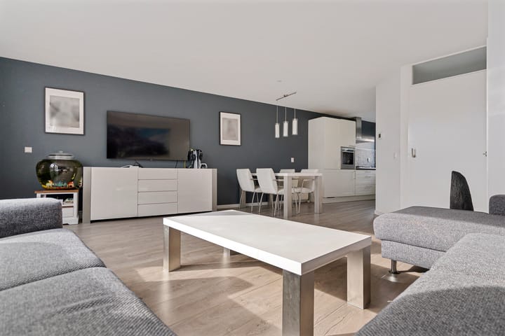 Foto 6 van Trezoriersdreef 99