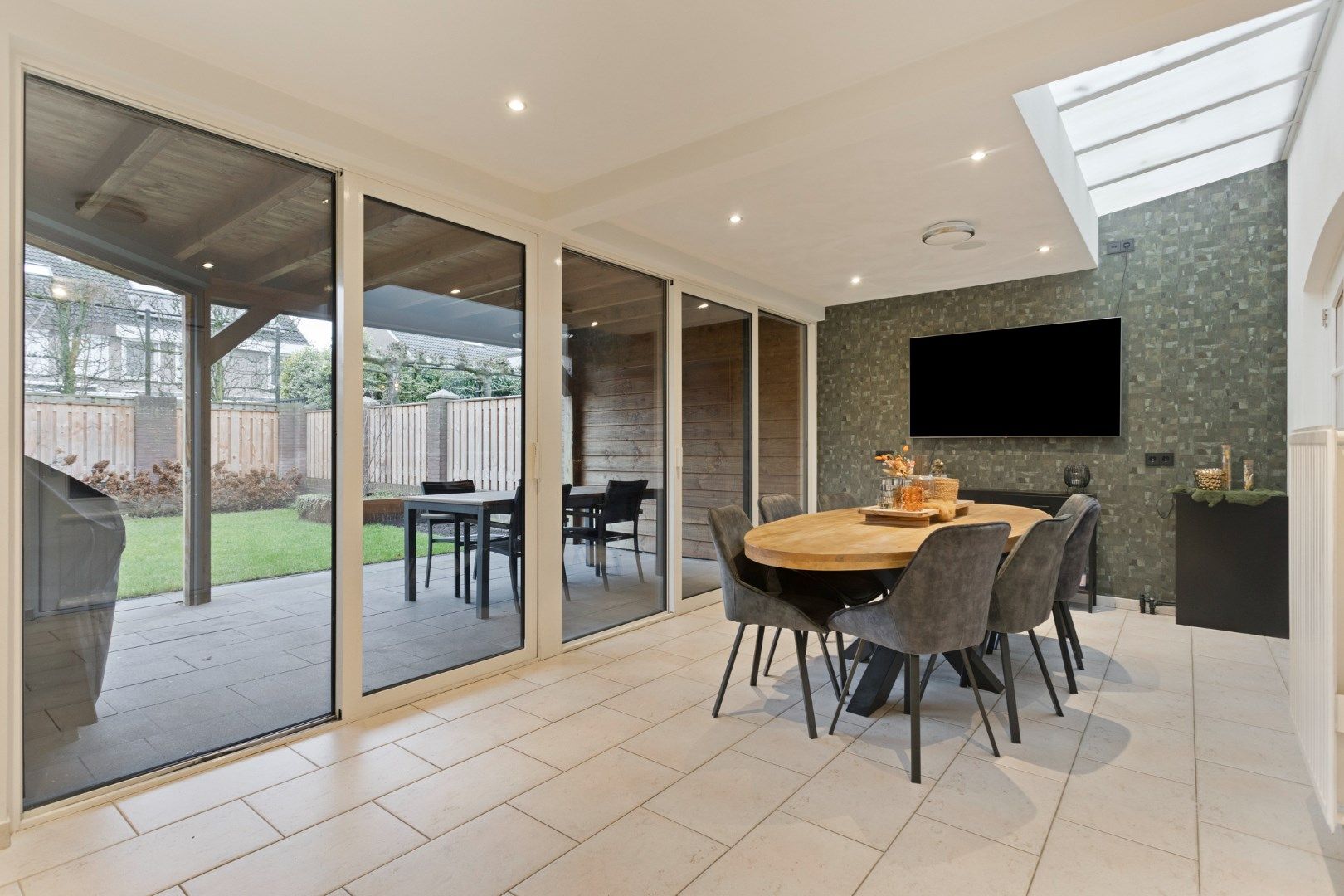 Photo 15 of Sluisstraat 74