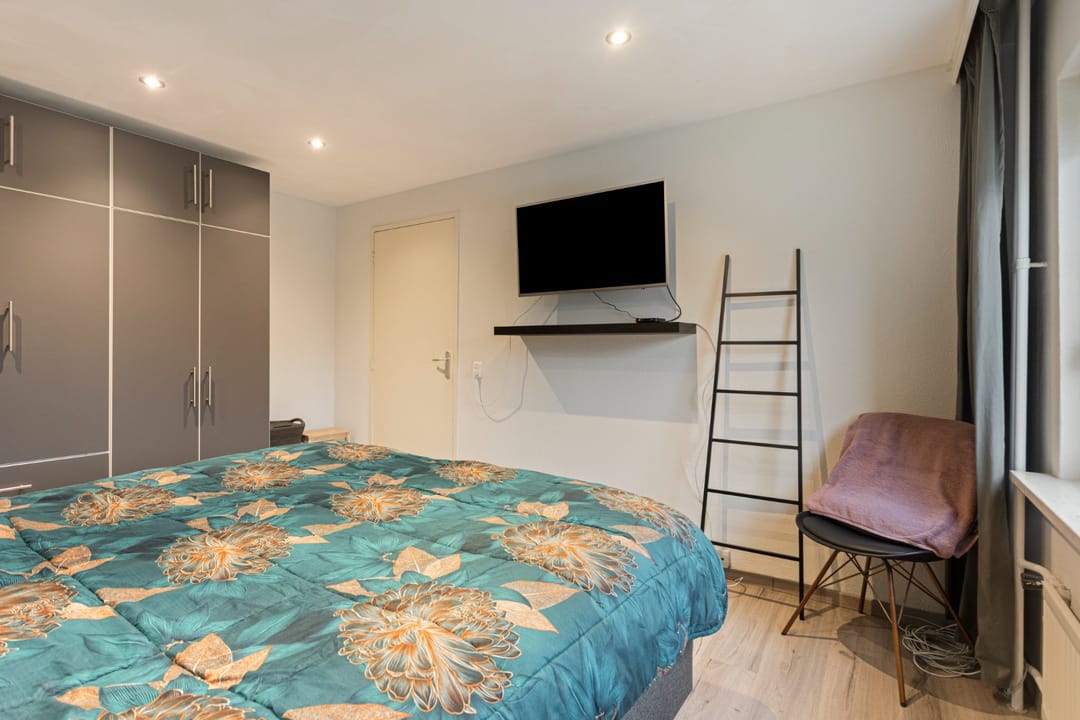 Photo 23 of Sluisstraat 74