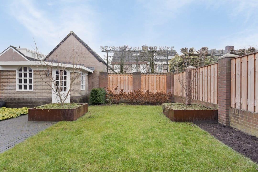 Photo 38 of Sluisstraat 74